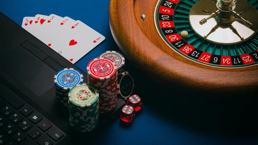 How Online Casinos Make Money